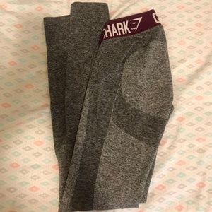 Gymshark Flex Leggings XS-Charcoal/deep plum